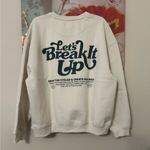 Denim & Flower by Ricky Singh Cream Graphic Sweatshirt Size Large NWT